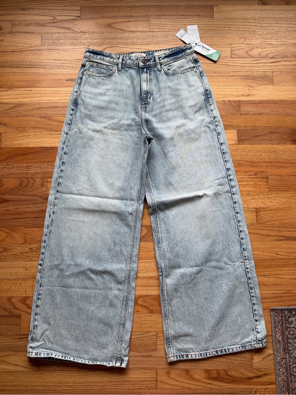 GUESS Wide Leg  Jeans NWT Size 31x32